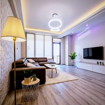 Appartement Penthouse Chic By Landev à Braşov Extérieur photo