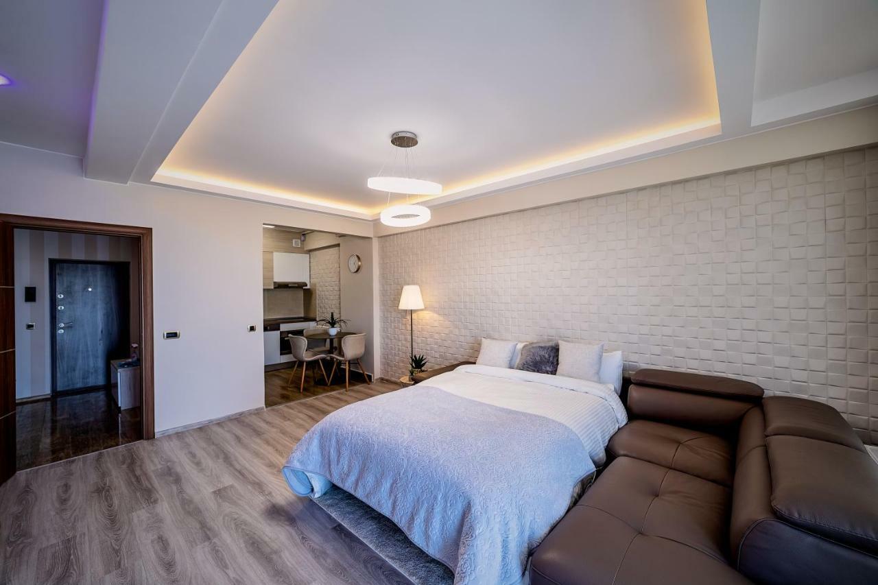 Appartement Penthouse Chic By Landev à Braşov Extérieur photo