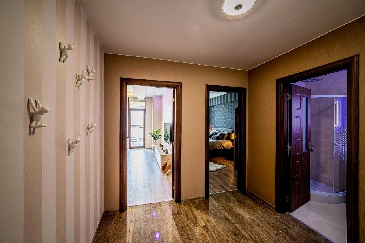 Appartement Penthouse Chic By Landev à Braşov Extérieur photo